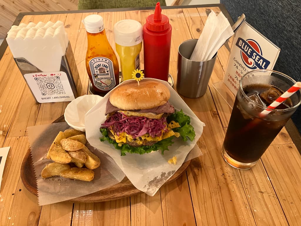 石垣牛バーガー専門店 HeartLand 美崎町店