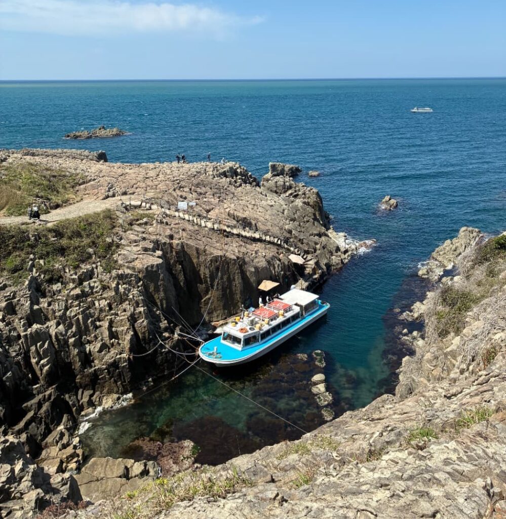 福井旅行の東尋坊